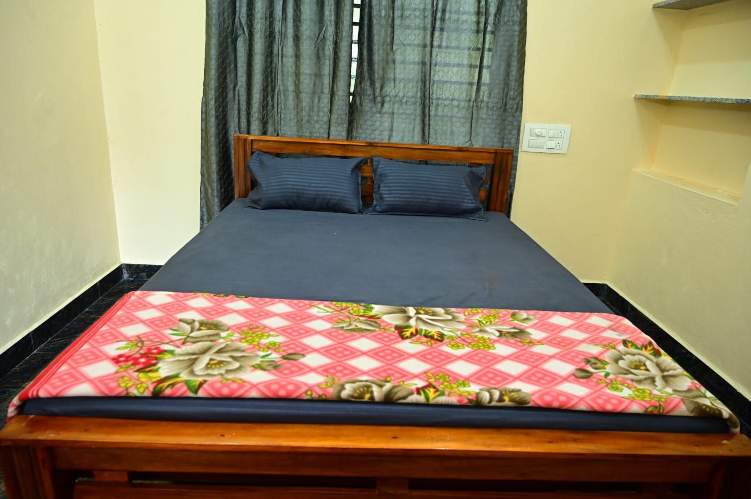 Backpacker Room (Economy Home Stay)