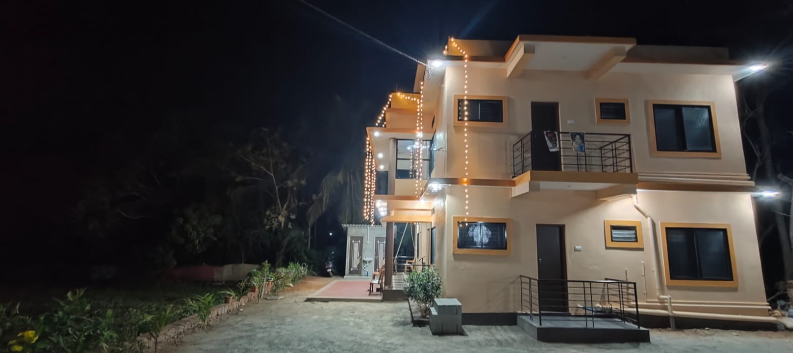 Serene Homestay Entrance Pathway